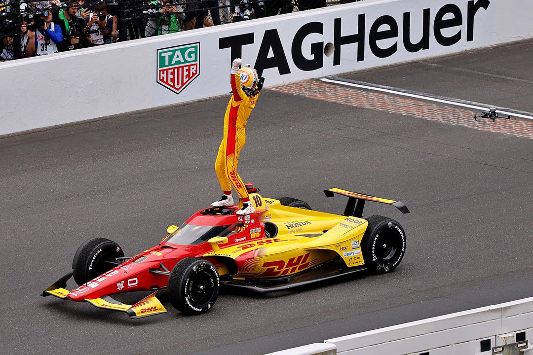 Race winner Alex Palou